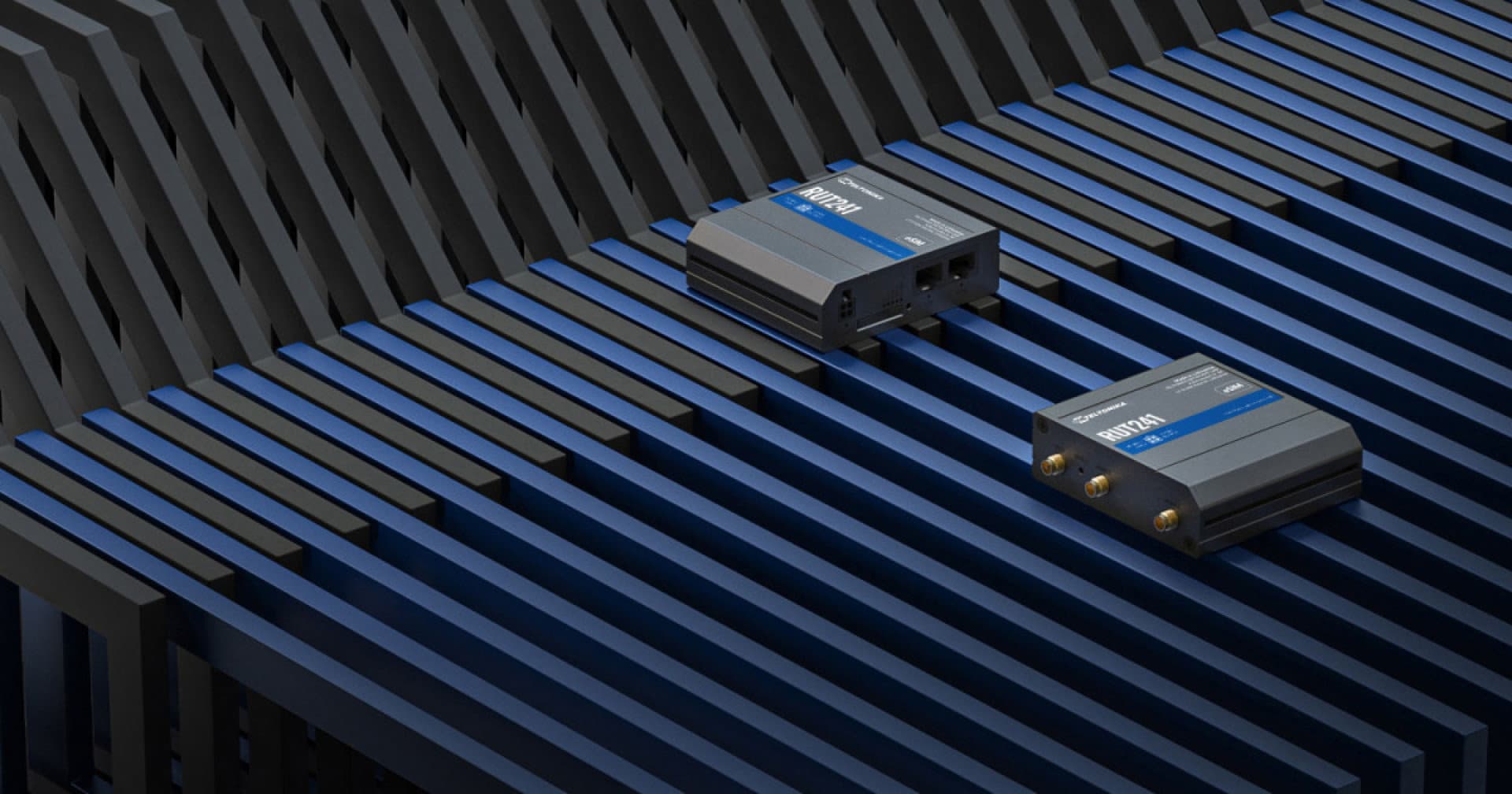 Teltonika RUT241 industrial 4G eSIM™ router — görsel 1
